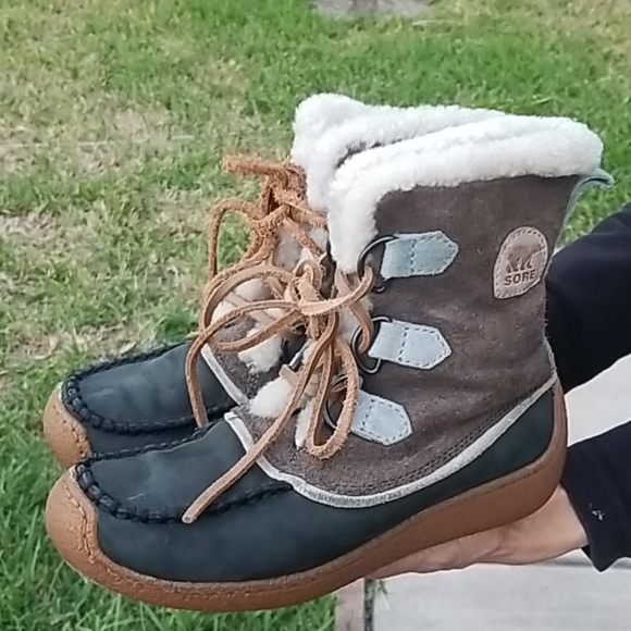 sorel winter booties